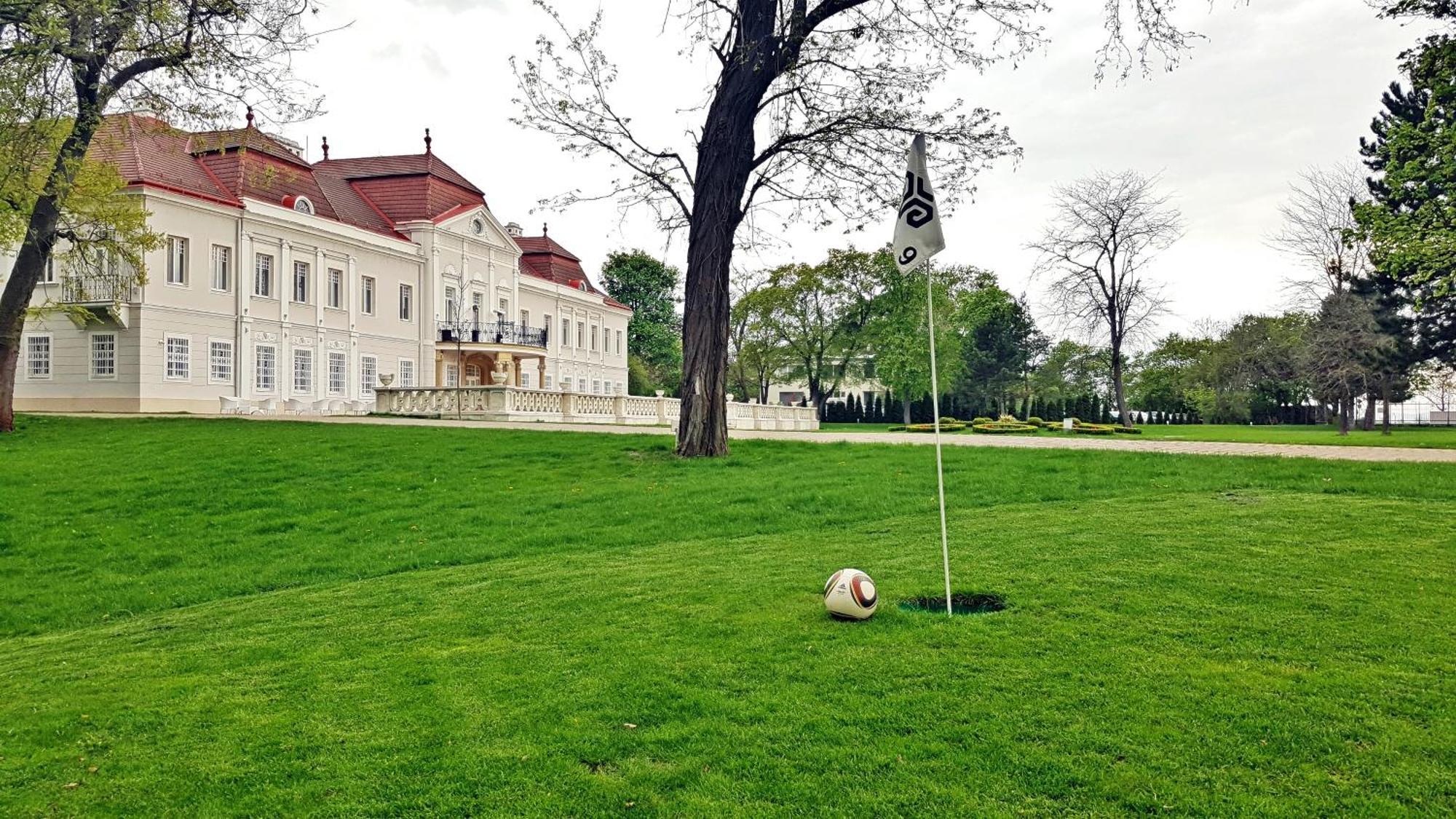 Art Hotel Kastiel Tomášov Exterior foto