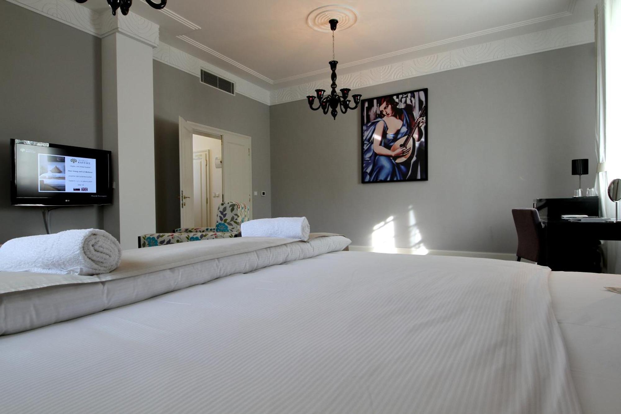 Art Hotel Kastiel Tomášov Habitación foto